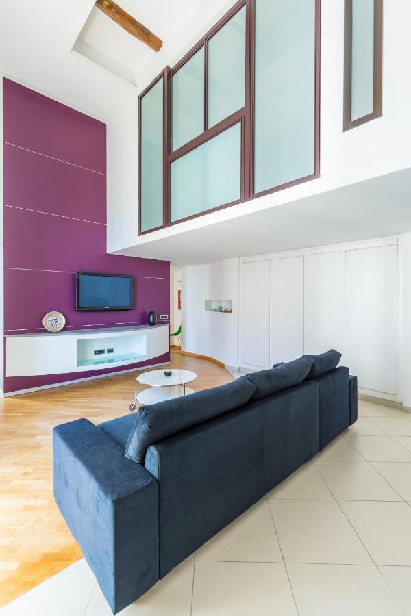 Design & Studio Duplex At National Museum Napoli Exterior foto