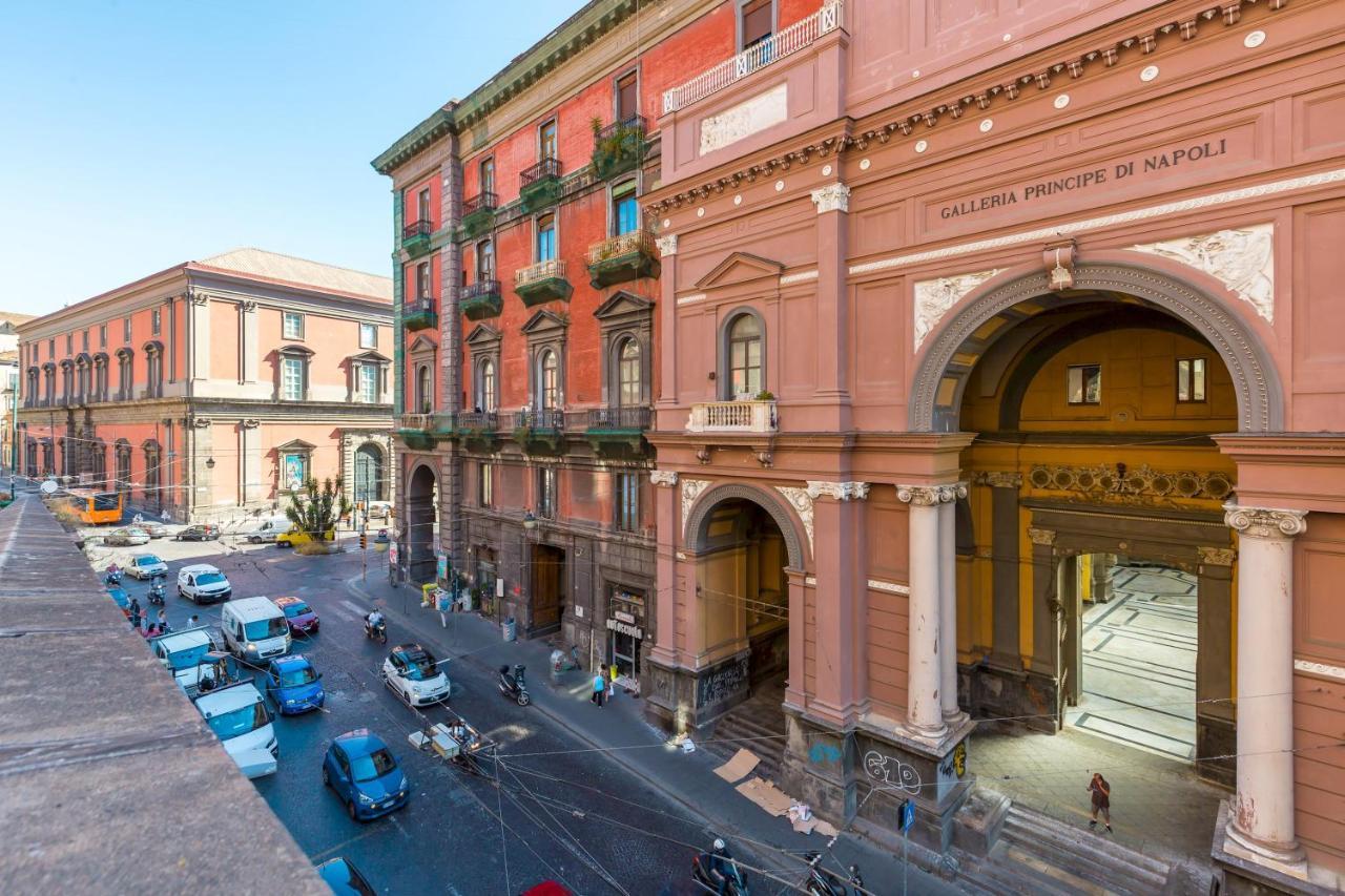 Design & Studio Duplex At National Museum Napoli Exterior foto
