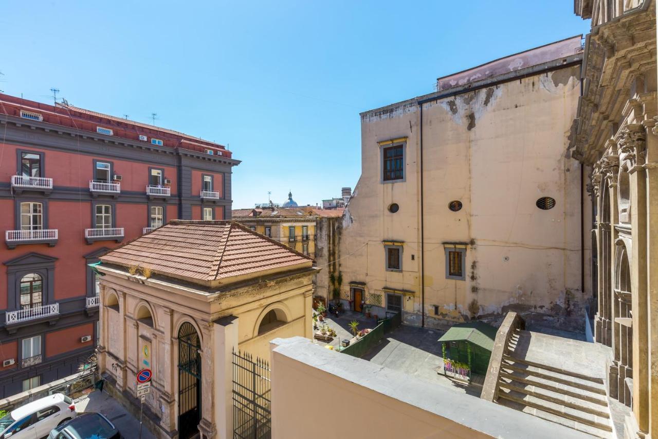 Design & Studio Duplex At National Museum Napoli Exterior foto