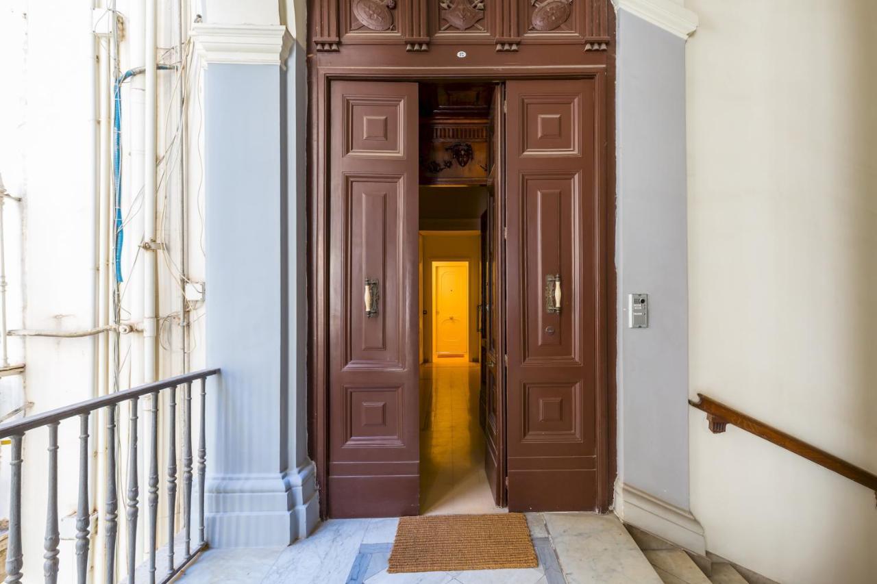 Design & Studio Duplex At National Museum Napoli Exterior foto