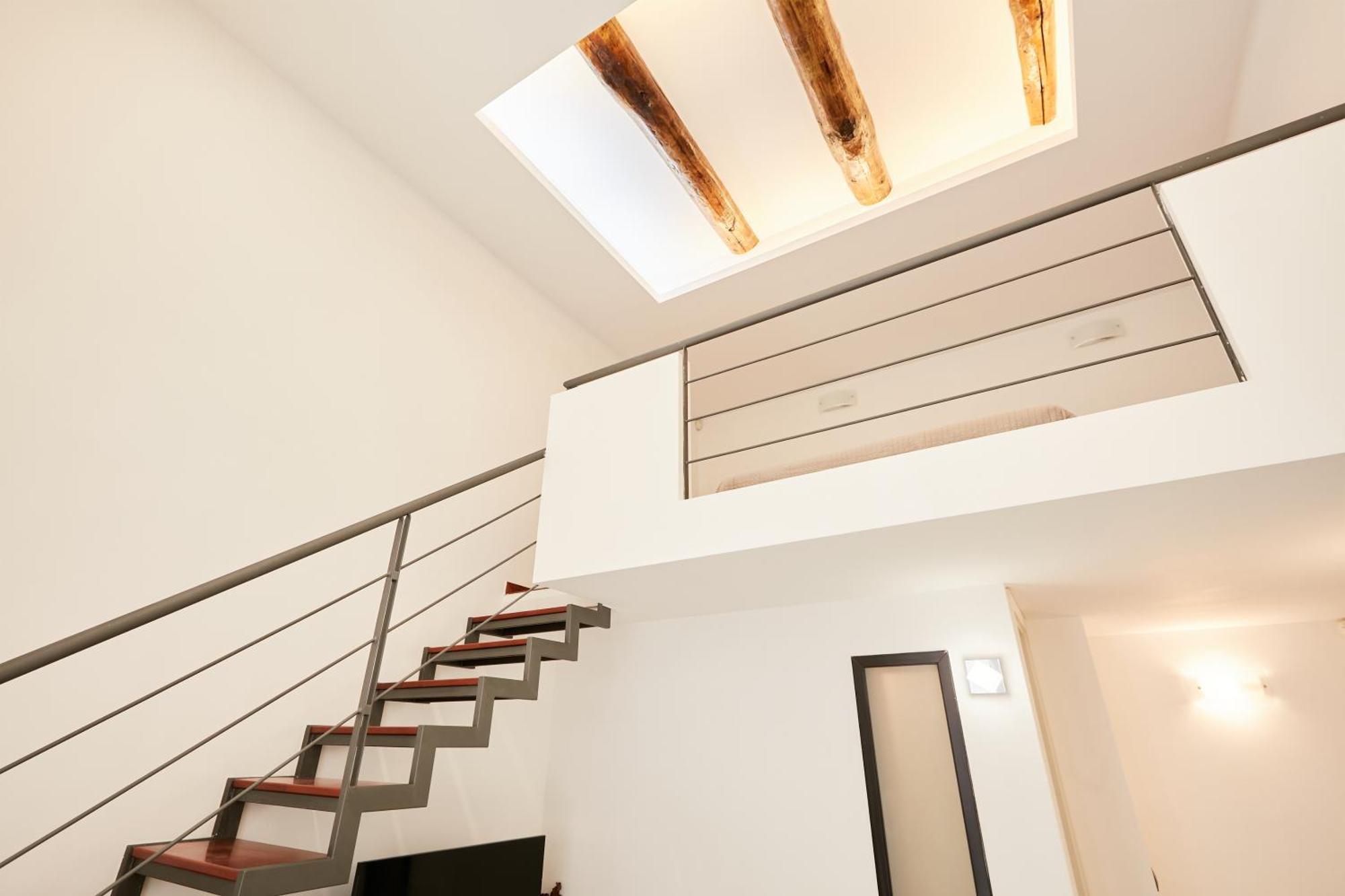 Design & Studio Duplex At National Museum Napoli Exterior foto